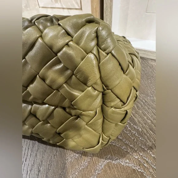 WALTER BAKER Indie Weaved-Leather Hobo Bag dark olive. New - Picture 5 of 8